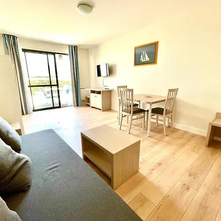 Apartment Caporizon-l'archipel-t1-piscine-centre Ville-terrasse *